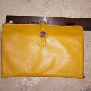 Michelle Valentino wallet